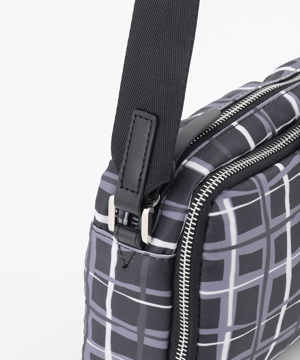 Y'SACCS ドローイングチェック ショルダーバッグ 