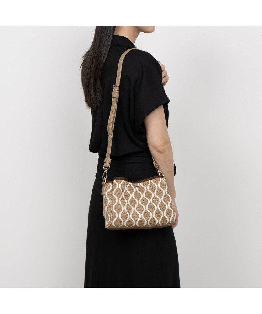 UNBILLION カシュカシュ cachecache / 柄アソートジャガード三つ口ショルダーバッグ 