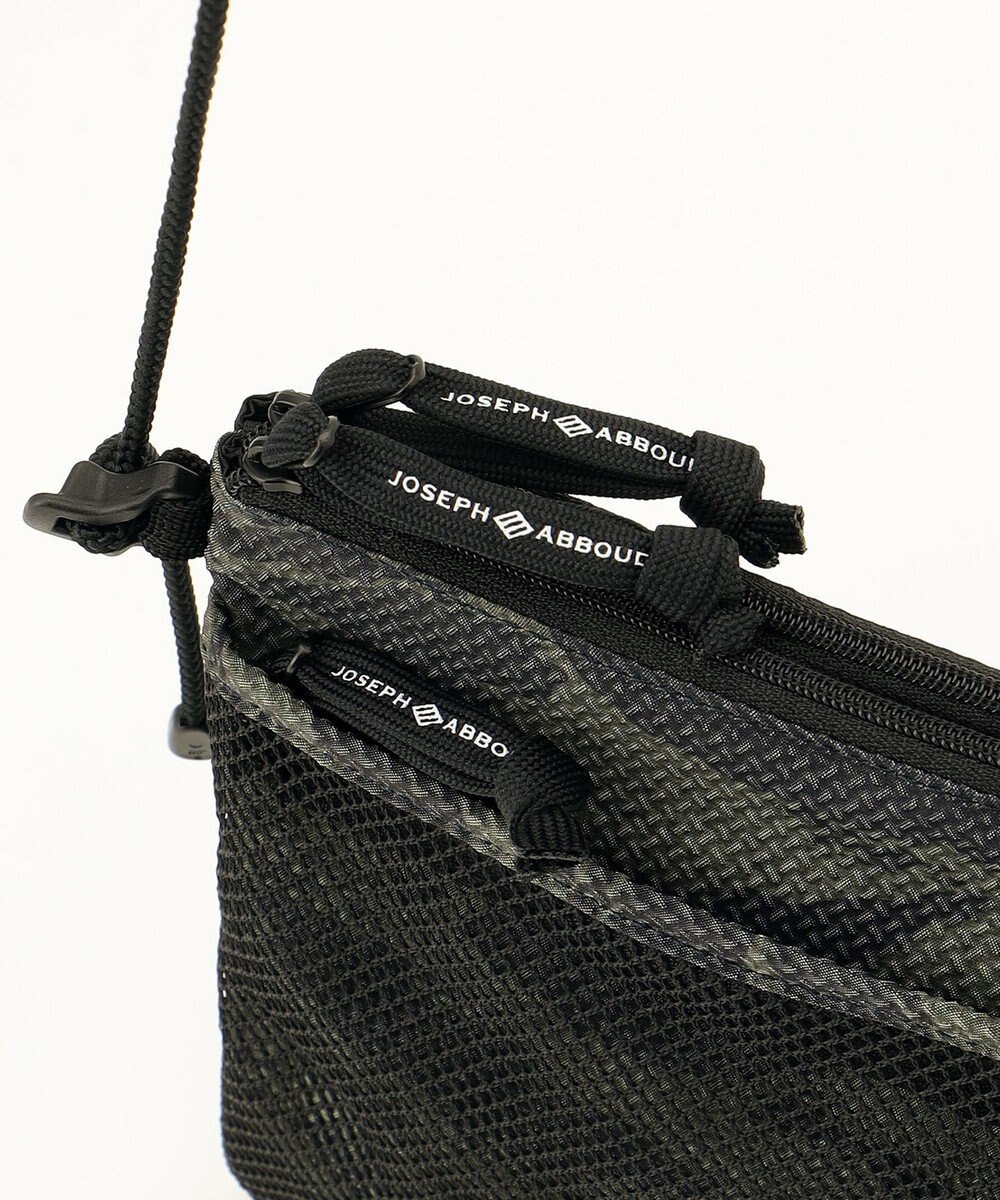 JOSEPH ABBOUD MOUNTAIN 【UNISEX】ECO撥水 3Ｄエンボスストレッチ サコッシュ 
