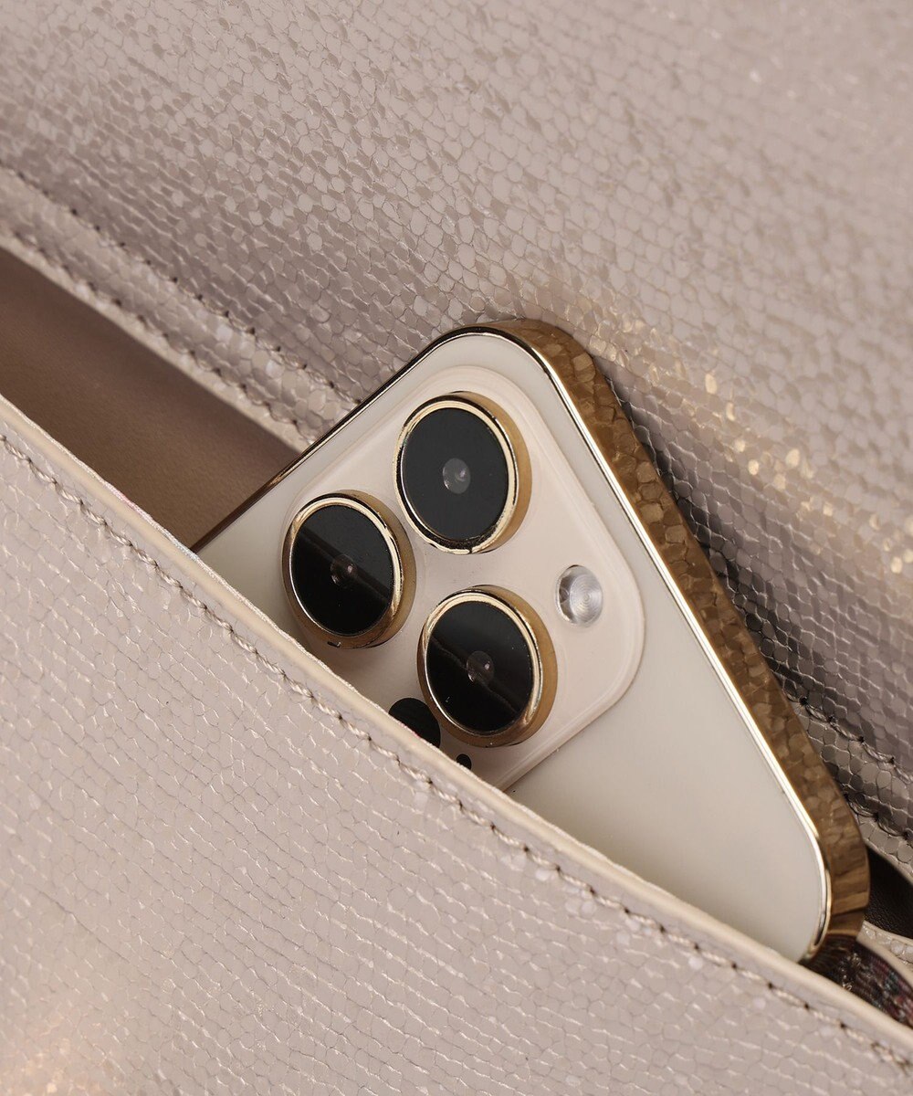 style code 【MERCURYDUO/マーキュリーデュオ】メタリッククラック調型押し フラップハンドバッグ 