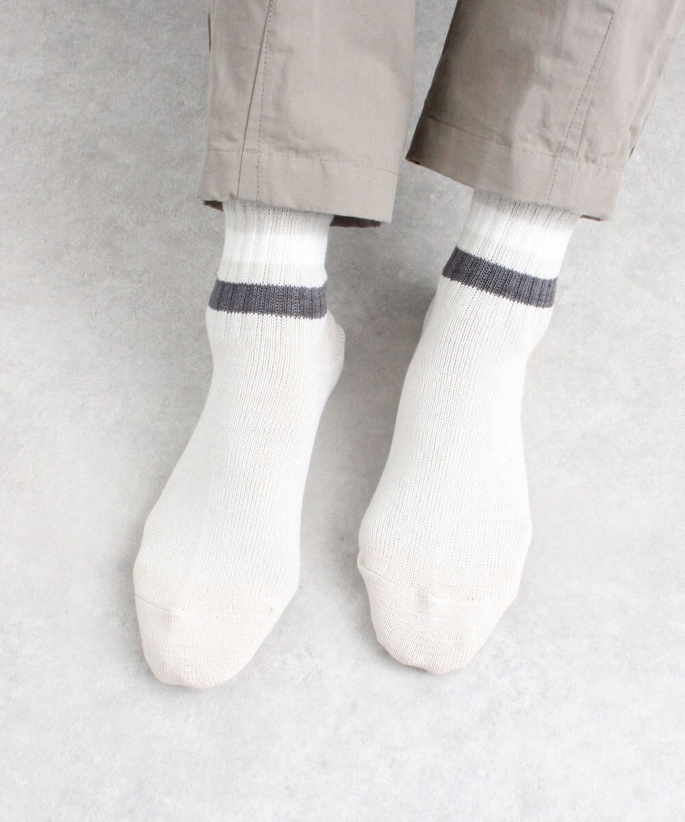 WHITE MAILS 【UNISEX】PAPER STRIPE SHORT ソックス 