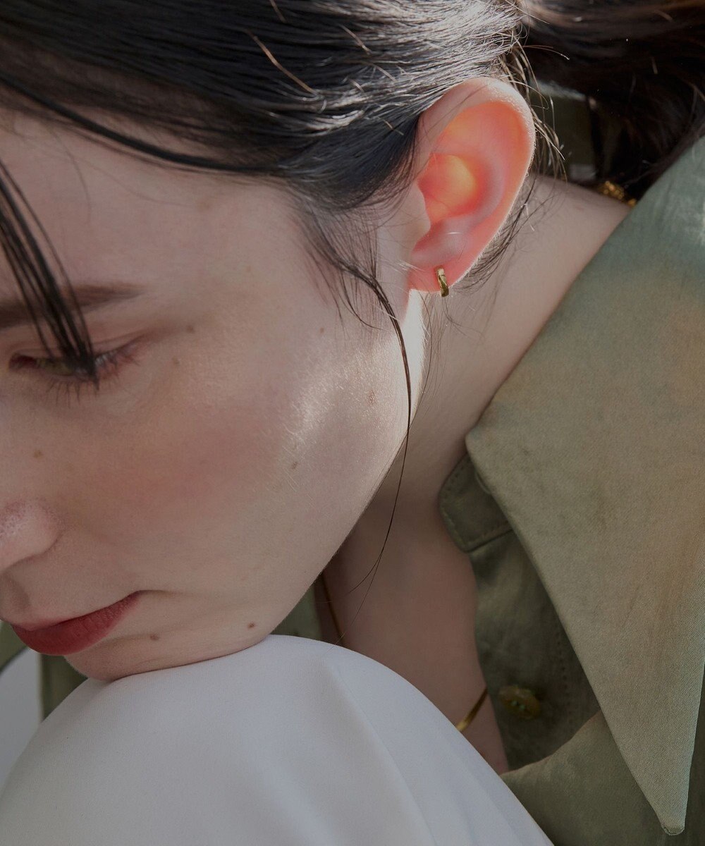 Phoebe 【金属アレルギー対応】ワンタッチメタルフープミニピアス(片耳)/サージカルステンレス ゴールド 