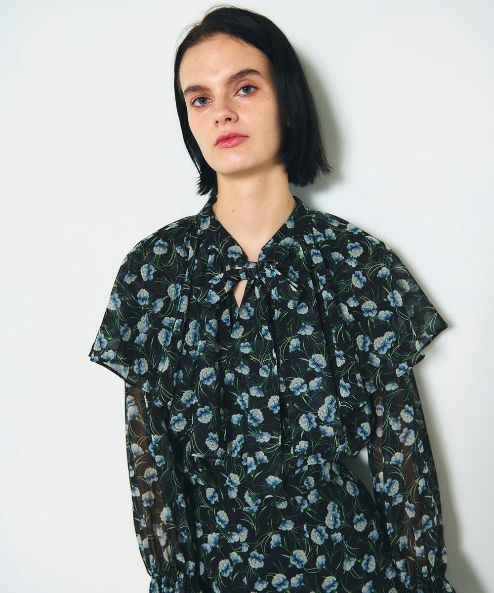 GRACE CONTINENTAL スモールフラワーケープトップ 