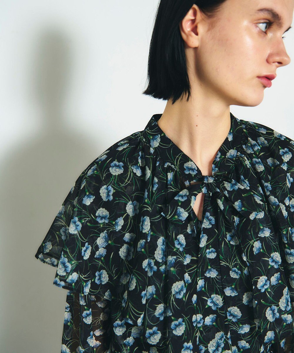 GRACE CONTINENTAL スモールフラワーケープトップ 