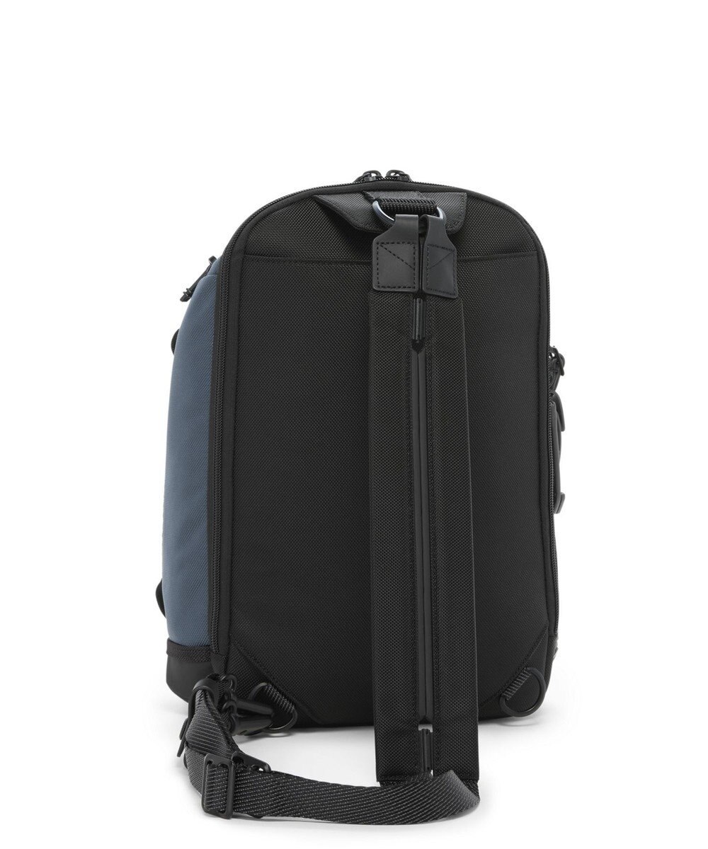 TUMI ALPHA BRAVO 「ナイト」スリング 