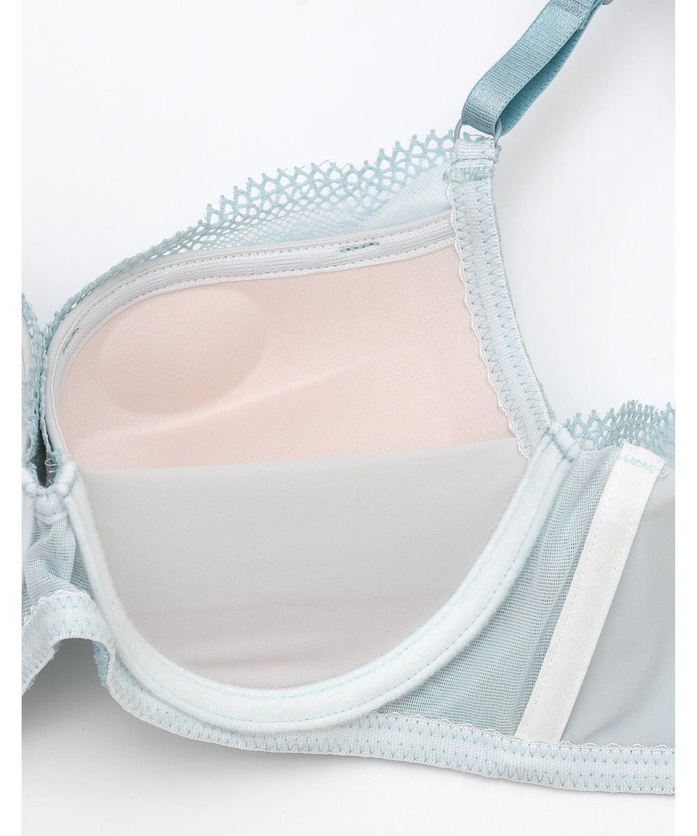 une nana cool Happy bloom ぷっくり上胸と背中すっきり BRAGENIC 