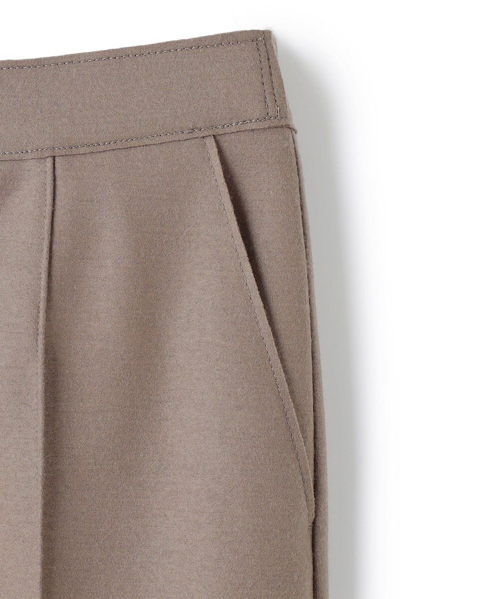 BEIGE， CORBY / クロップドパンツ 