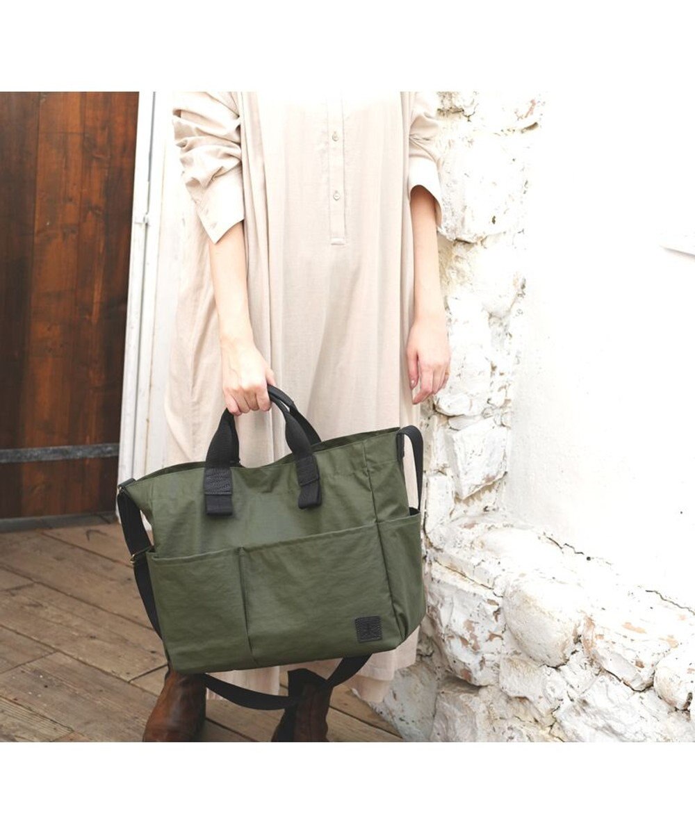 Regalo Felice 【水や汚れを気にせず使える / 大容量】ショルダー付きトート / REGALO 