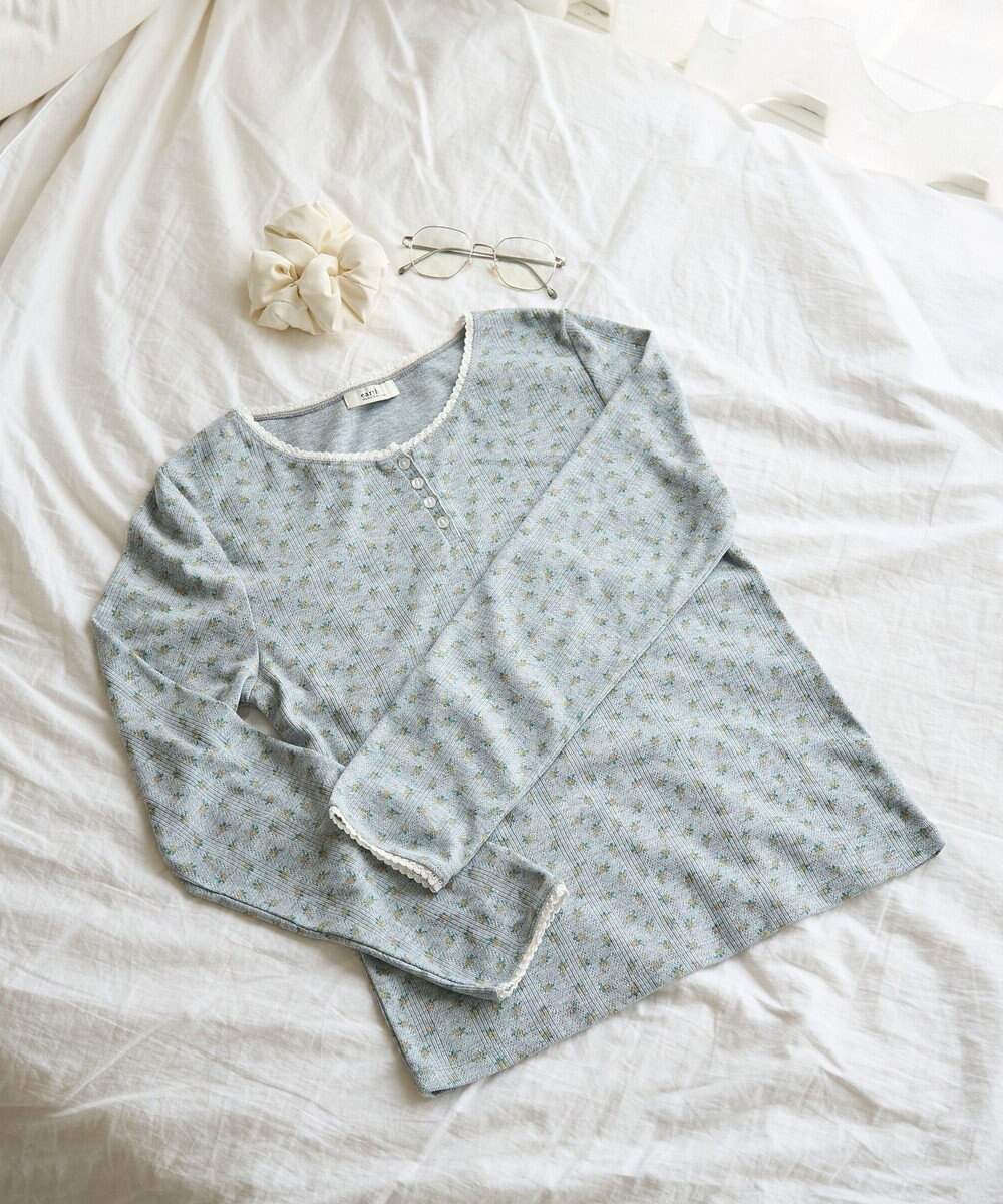 earth music&ecology 【WEB限定】アイレットジャカードタイトプルオーバー 