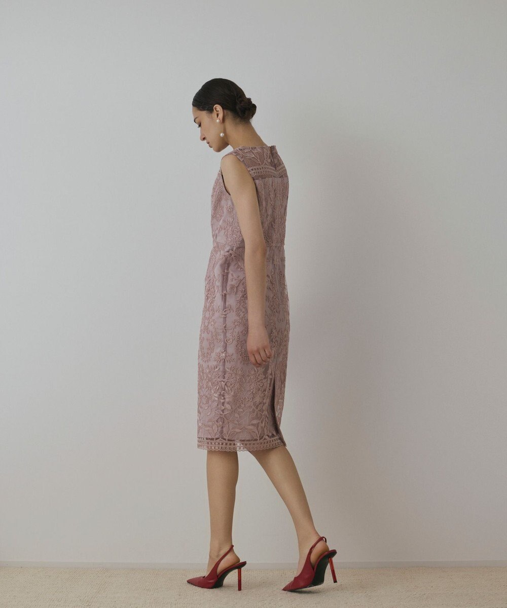 GRACE CONTINENTAL コ－ド刺繍タイトドレス 