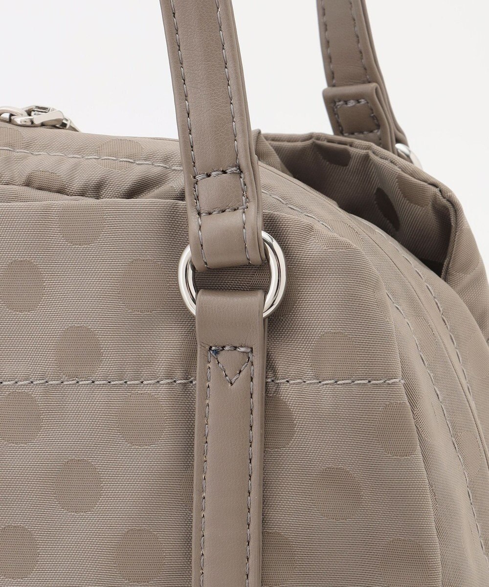 Y'SACCS ドットジャガードポーチ付きリュックサック 