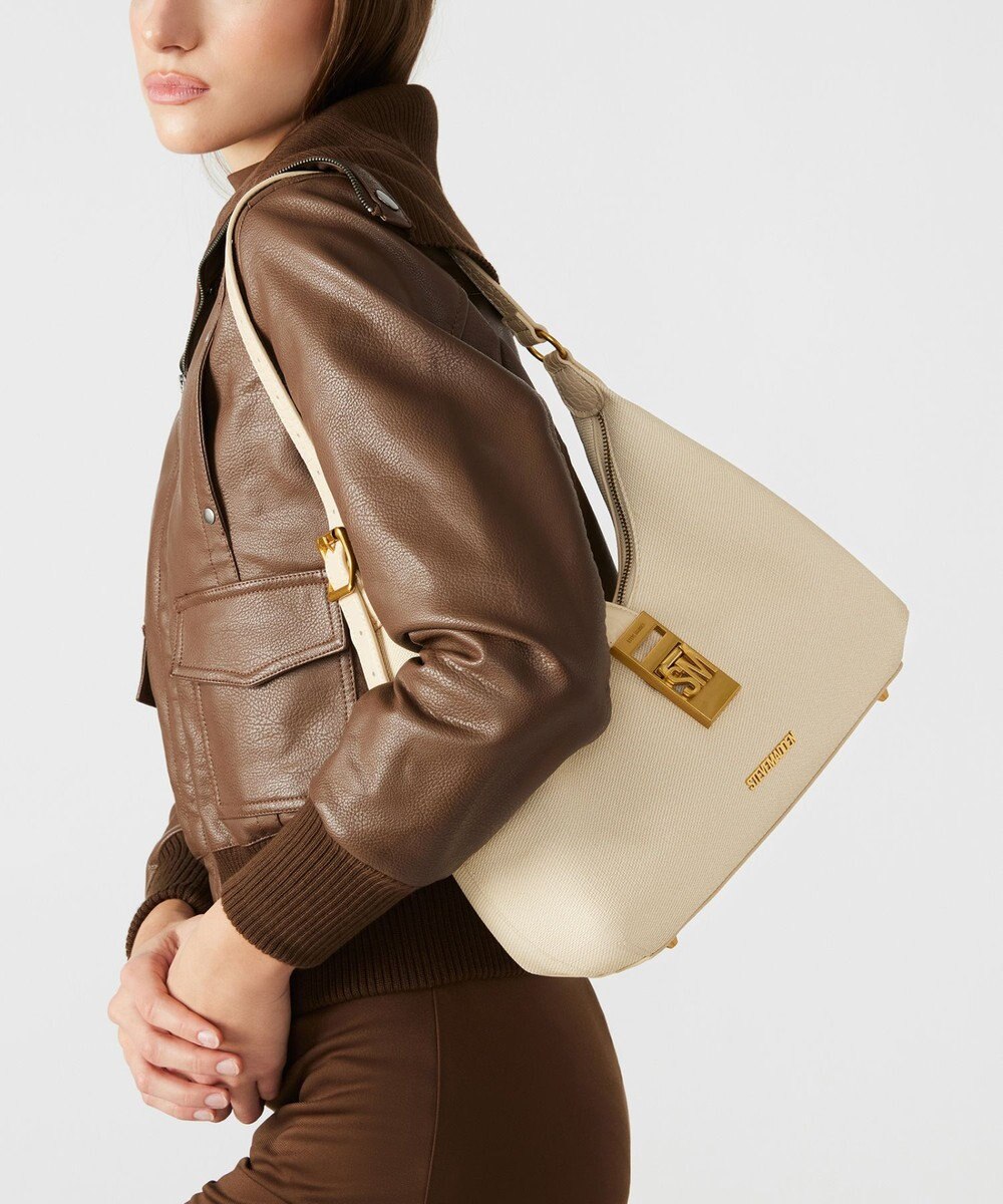 STEVE MADDEN BOVIE メタルアクセントショルダーバッグ 