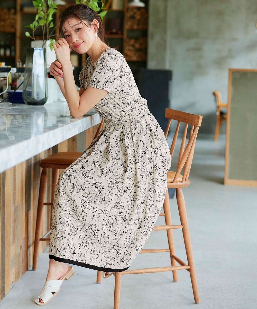 Tiaclasse 【袖が選べる・洗える】配色モノクロ花柄ワンピース 