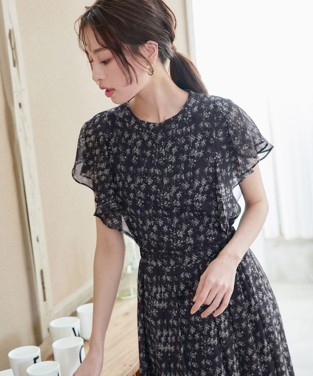 Tiaclasse 【小倉優子さん着用・洗える】フレアスリーブ柄ワンピース 