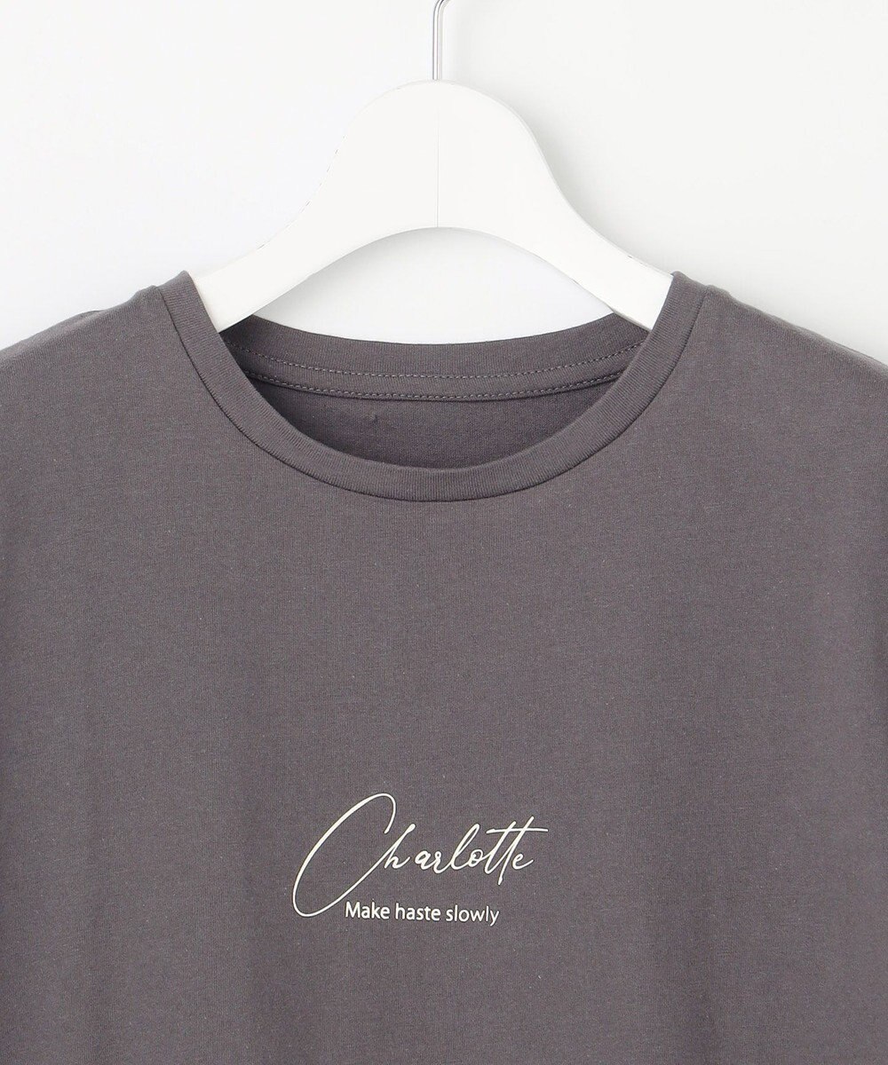 Feroux スクリプトプリント Tシャツ 