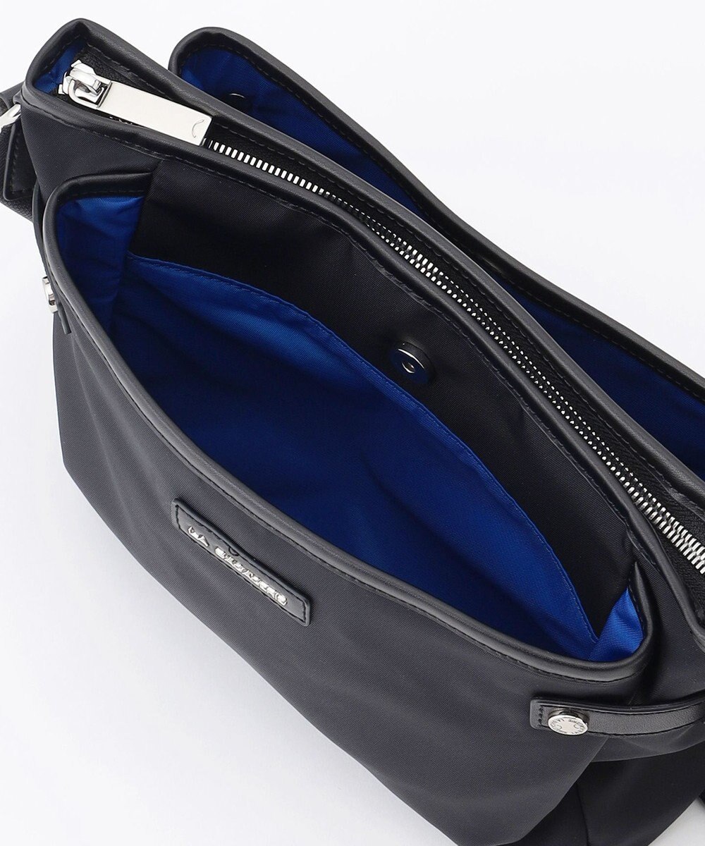 LA BAGAGERIE 【撥水ナイロン】ベーシックポシェット 