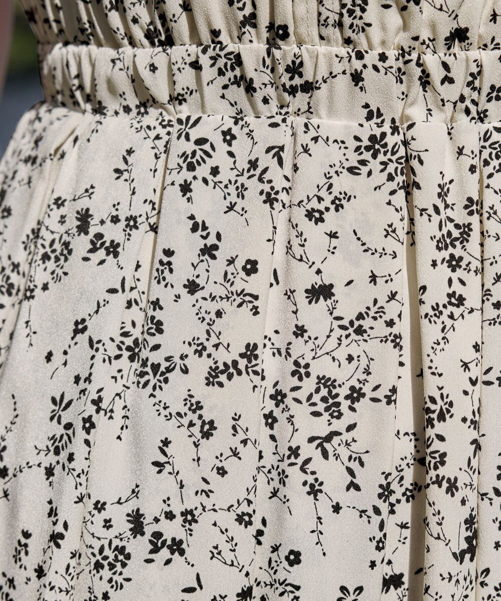 Tiaclasse 【袖が選べる・洗える】配色モノクロ花柄ワンピース 