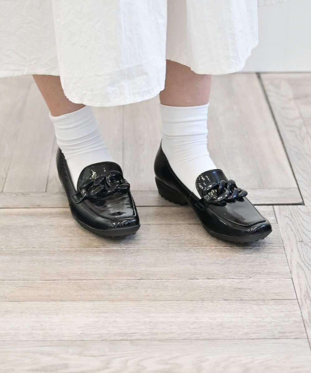 Pointer 【石岡真実さん着用】日本製 本革超軽量チェーンモチーフローファー 