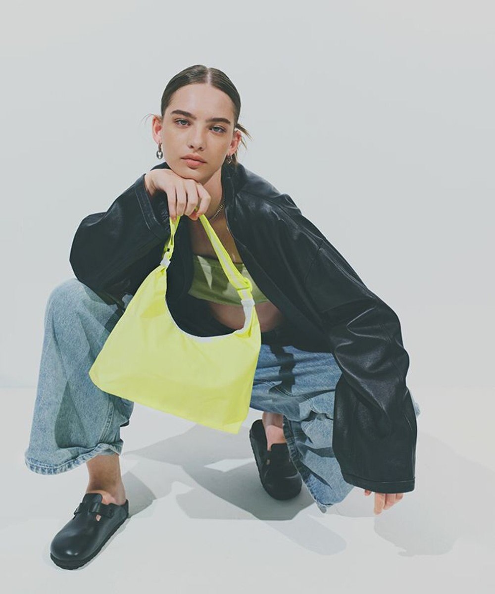 LeSportsac CRESCENT SHOULDER BAG/スペクテイターライムライト 