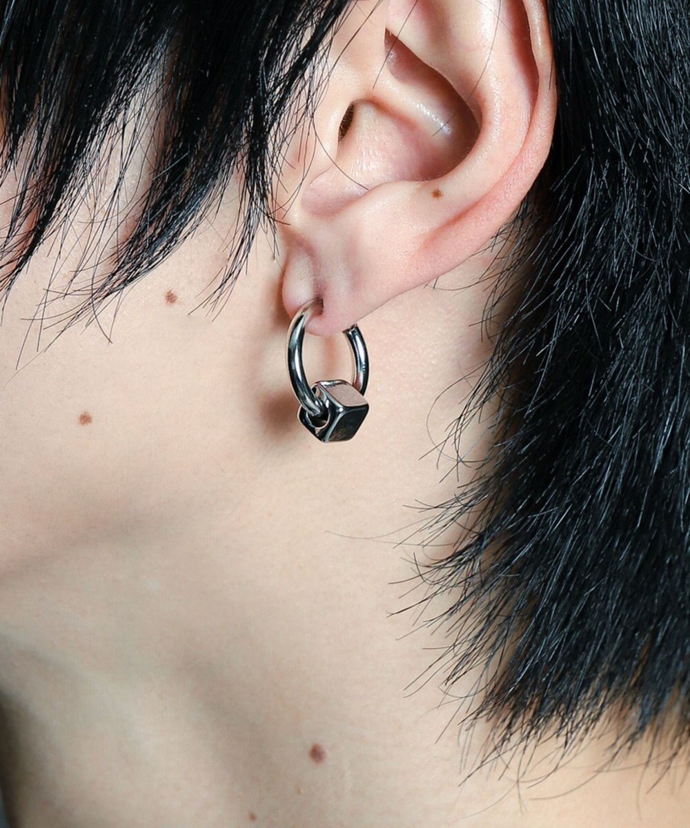 WEGO Mモチーフイヤリング 