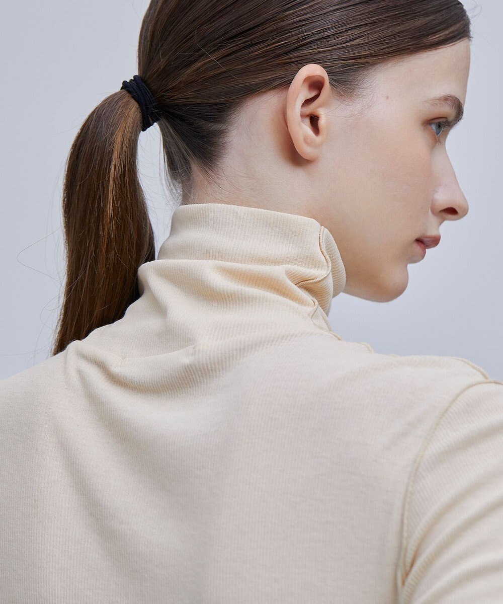 BEIGE， ROBERT / ハイネックトップス 