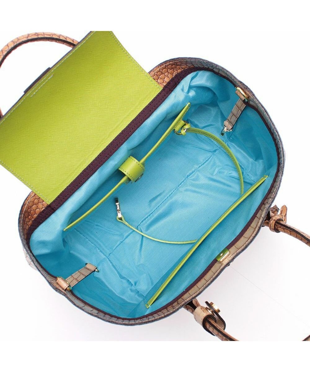 A.D.M.J. 【牛革】クロコ型押しキューブトート21cm(ショルダーストラップ付) 