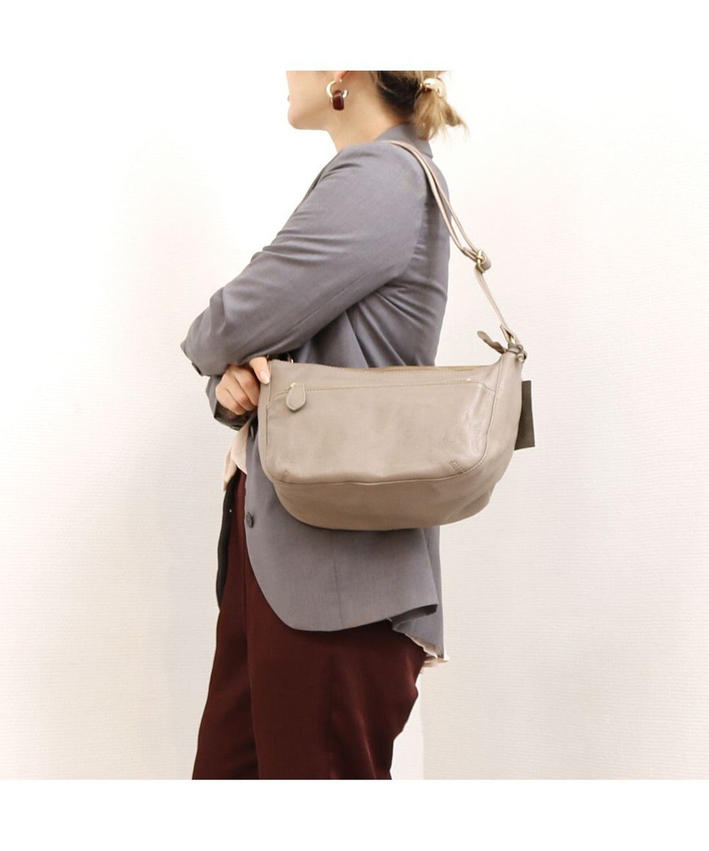 UNBILLION アトランタ ATLANTA / 牛革ファスナーショルダー 