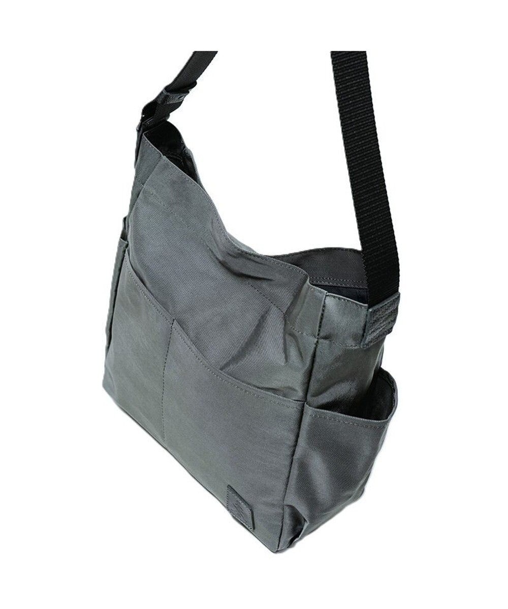 Regalo Felice 【撥水 / ポケットが7ヶ所も付いてる】ショルダー / REGALO 