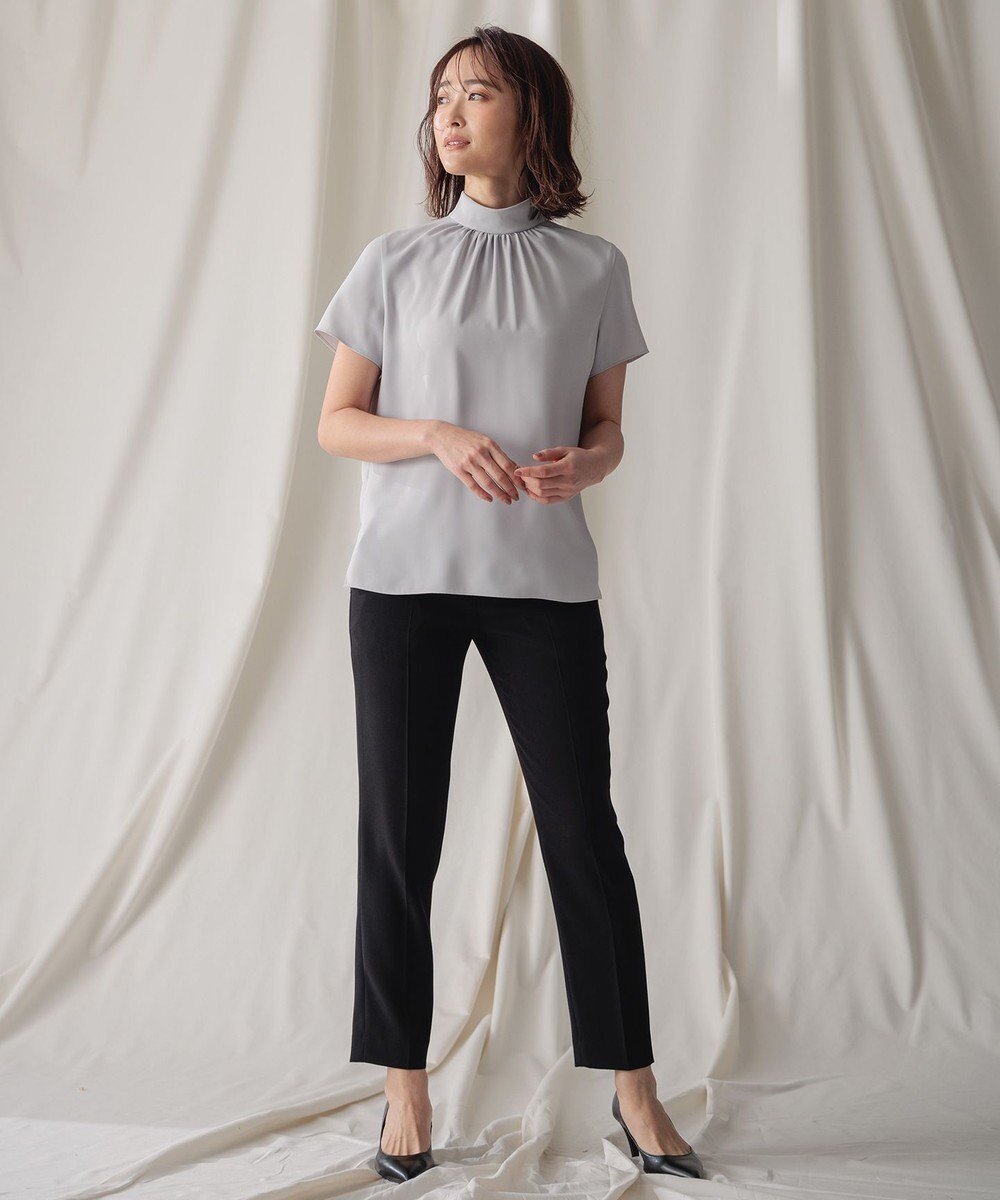 BEIGE， EVA / ハイネックハーフスリーブブラウス 