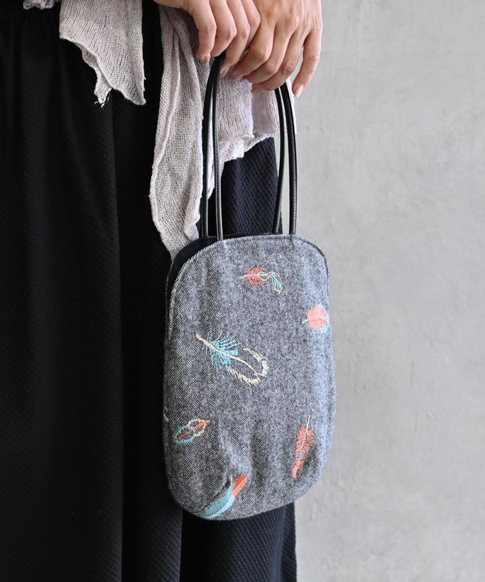 AND WOOL 鳥の羽刺繍のバッグ 