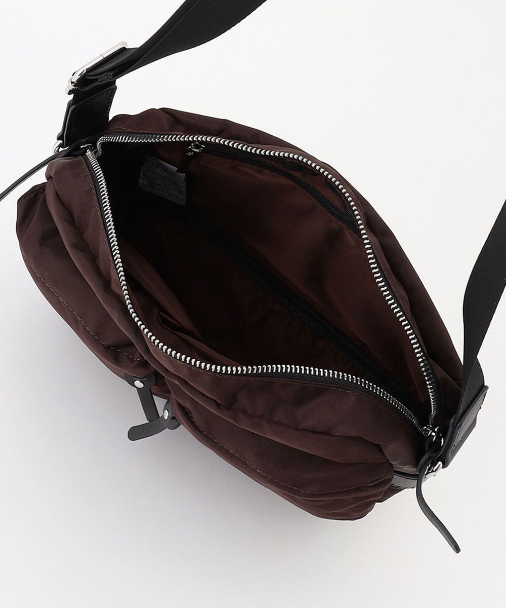 Y'SACCS ダブルポケットベーシックショルダー 