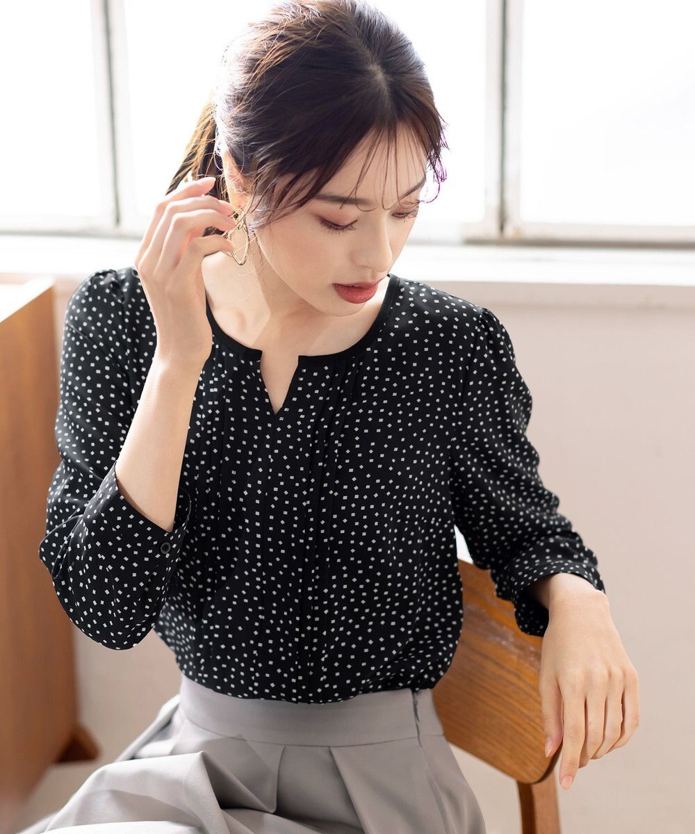 Tiaclasse 【洗える】大人上品な配色ピンタックブラウス 