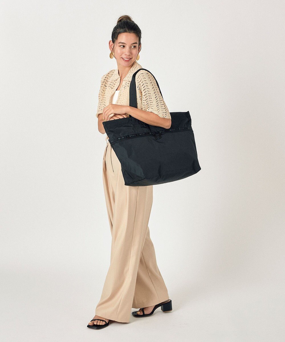 LeSportsac CARLIN ZIP TOP TOTE BAG/リサイクルドブラックJP 