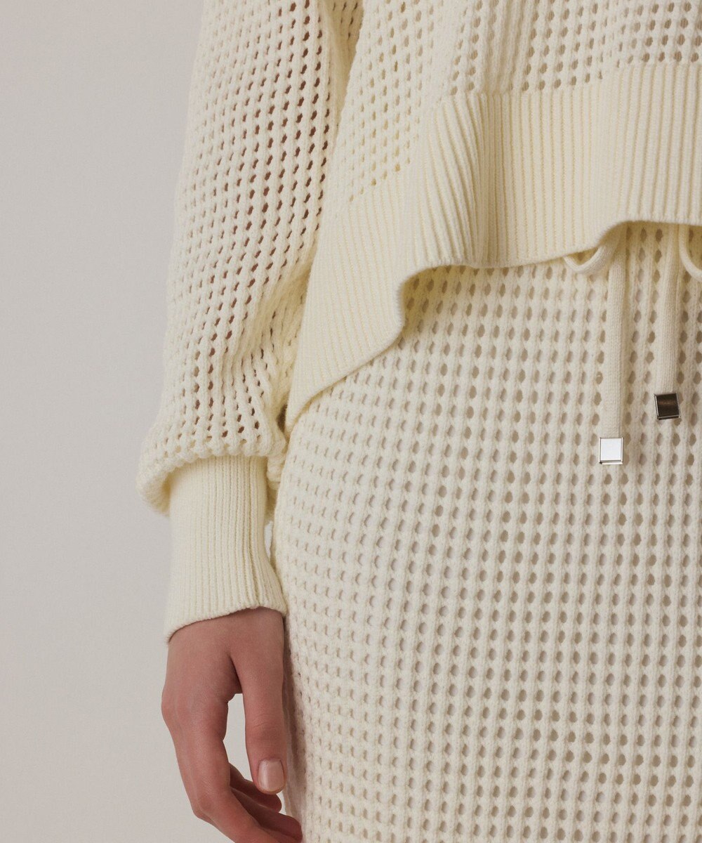 GRACE CONTINENTAL メッシュVネックニットトップ 