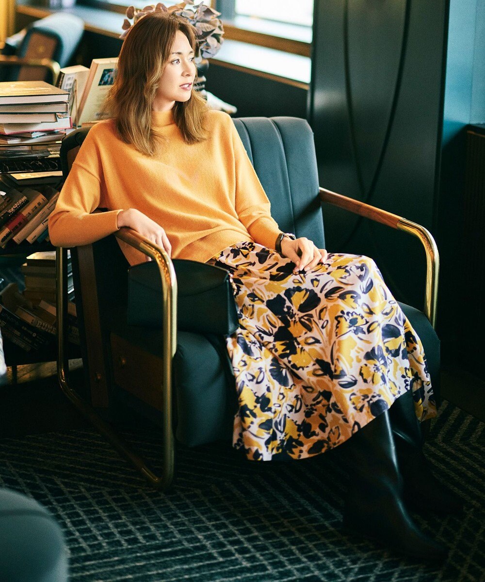 自由区 S 【SHIHOさん着用】アートタッチフラワープリント スカート 