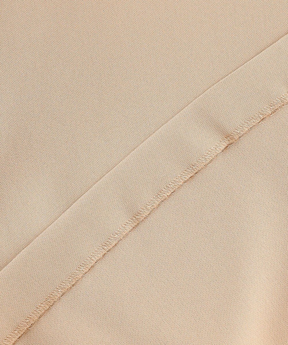 BEIGE， RUE / ドライタッチVネック配色ステッチブラウス 