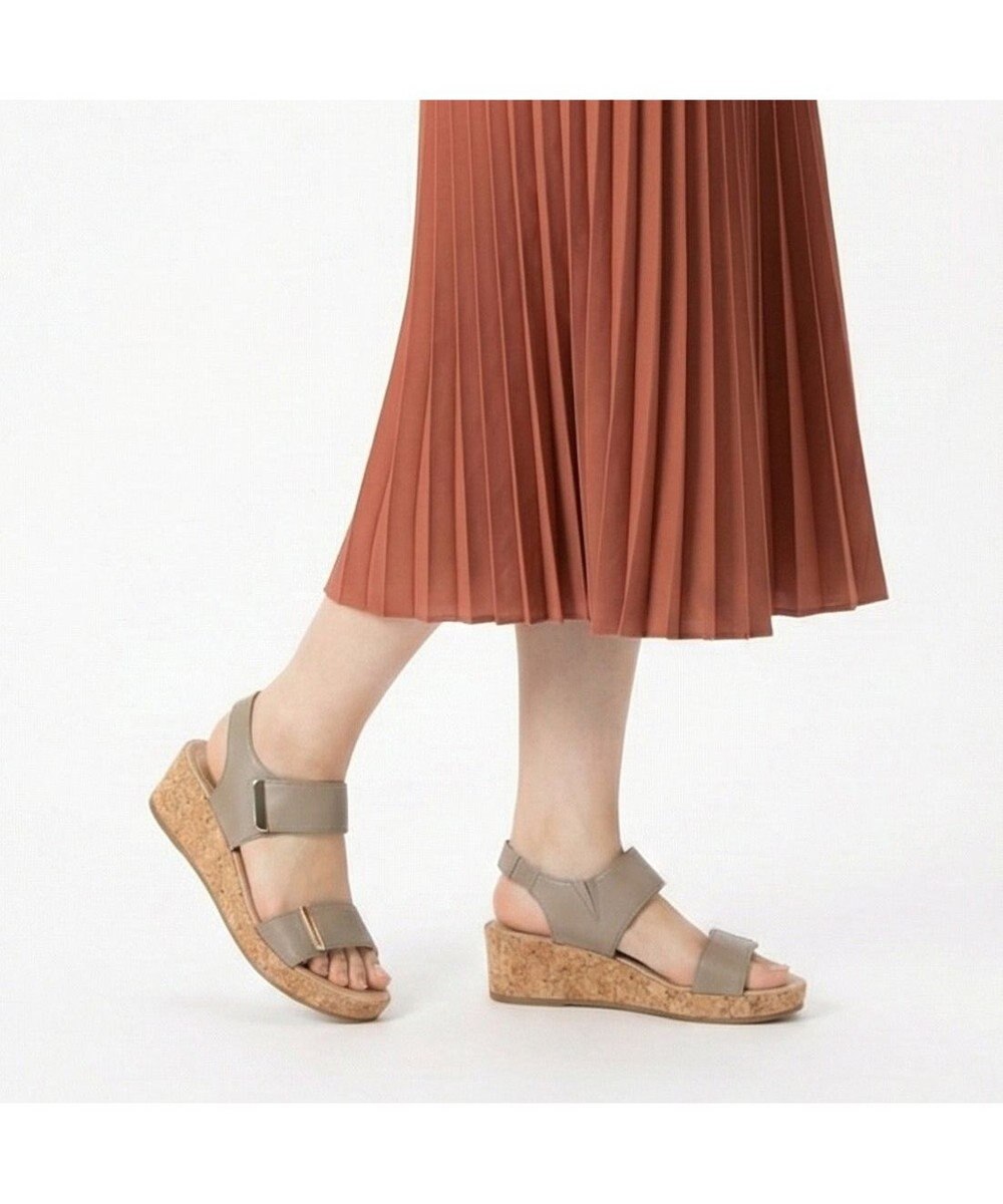 ing <ing>ダブルベルトウエッジサンダル 