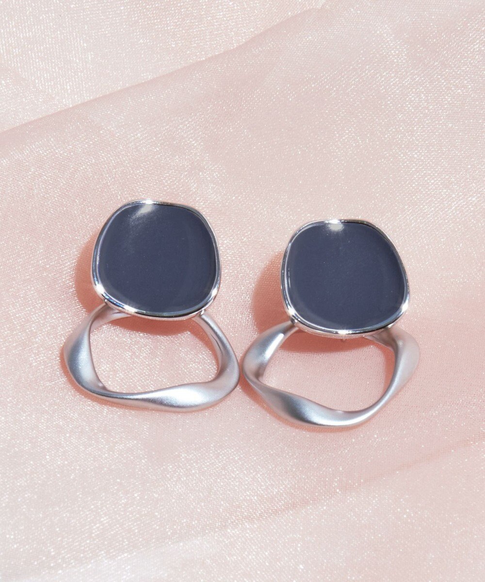 Tiaclasse カラーメタルリングピアス 