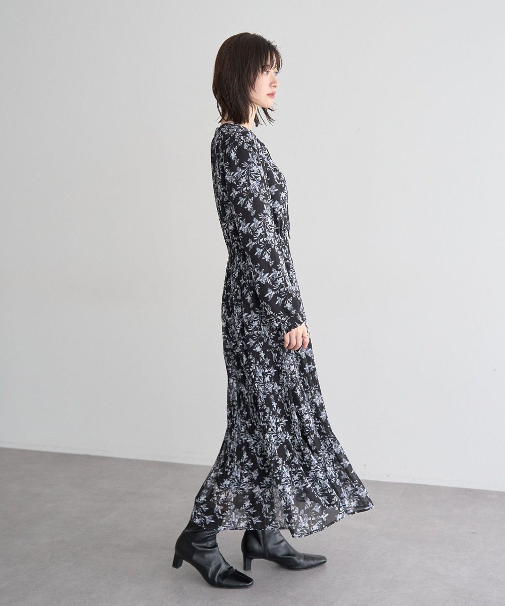 YECCA VECCA ボタニカル柄ボウタイプリーツワンピース 