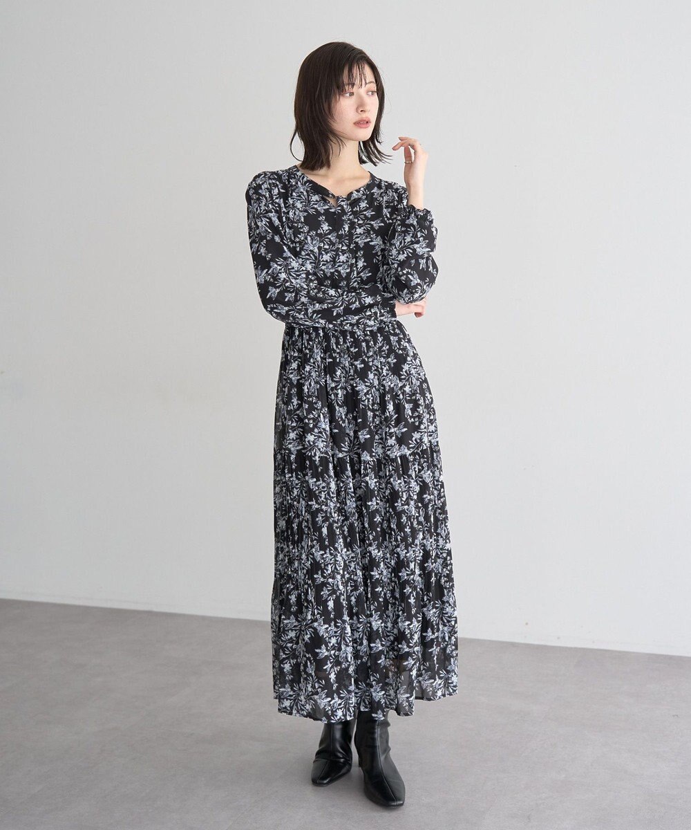 YECCA VECCA ボタニカル柄ボウタイプリーツワンピース 