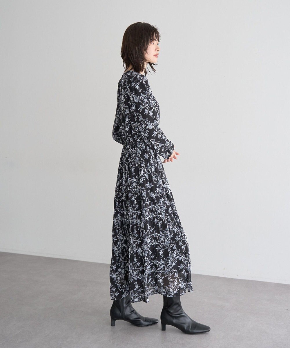 YECCA VECCA ボタニカル柄ボウタイプリーツワンピース 