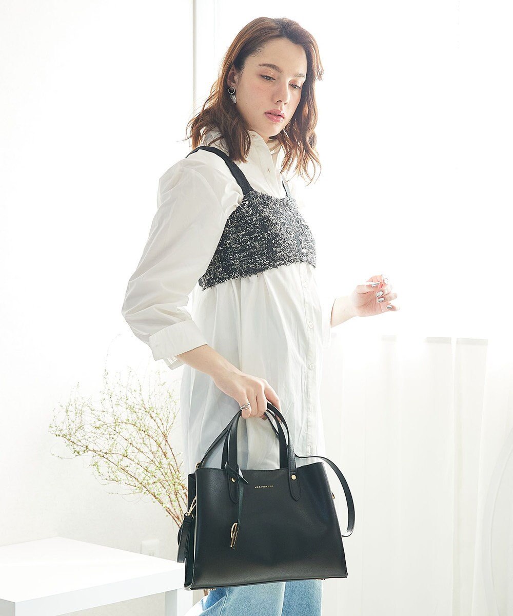 style code 【MERCURYDUO/マーキュリーデュオ】両アオリポケットサイド配色大開き開口 超軽量ハンドバッグ キーチャーム付 