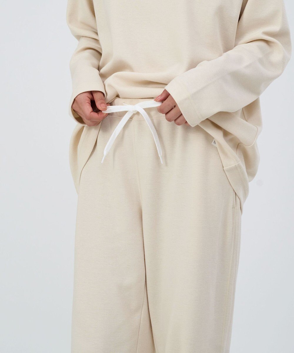 HAAG レゾナバイオ リラックスストレートパンツ 