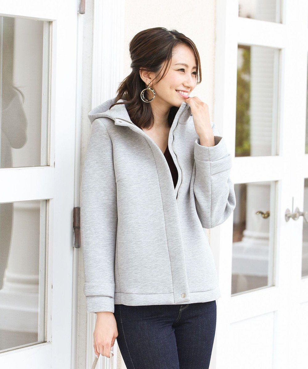 圧倒的な軽さが魅力のショートパーカーコート Tiaclasseファッション通販 公式通販 オンワード クローゼット