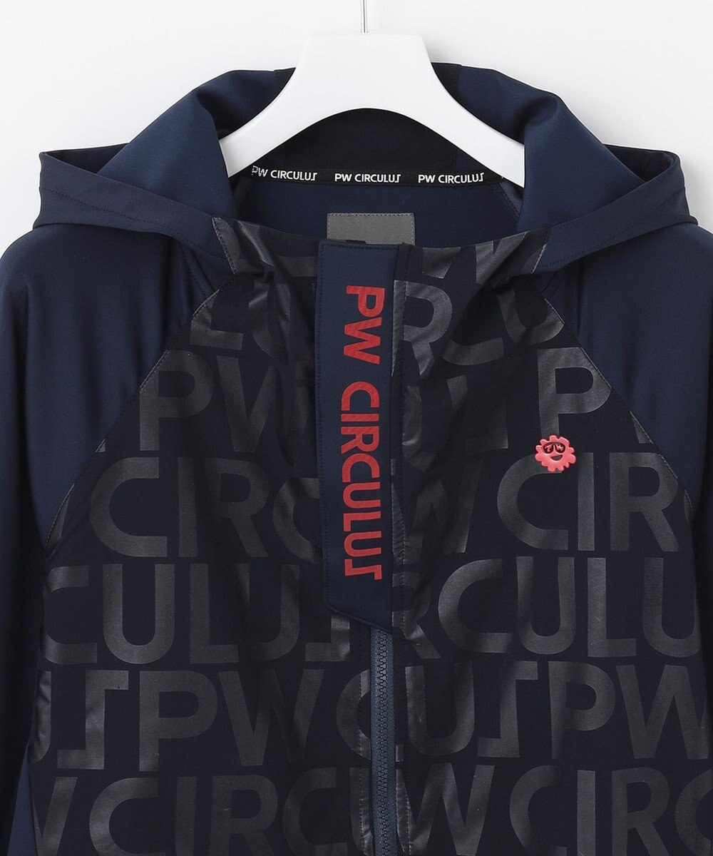 PW CIRCULUS 【MEN】【撥水/防風/ストレッチ】ロゴプリント ジップアップ フーデッド ブルゾン 