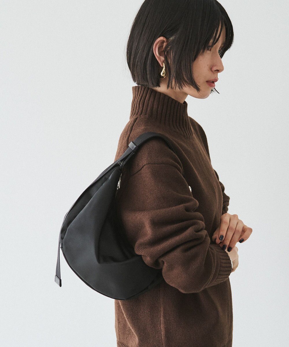 russet ナイロンラウンドショルダーバッグ (CE-1327-WEB) 