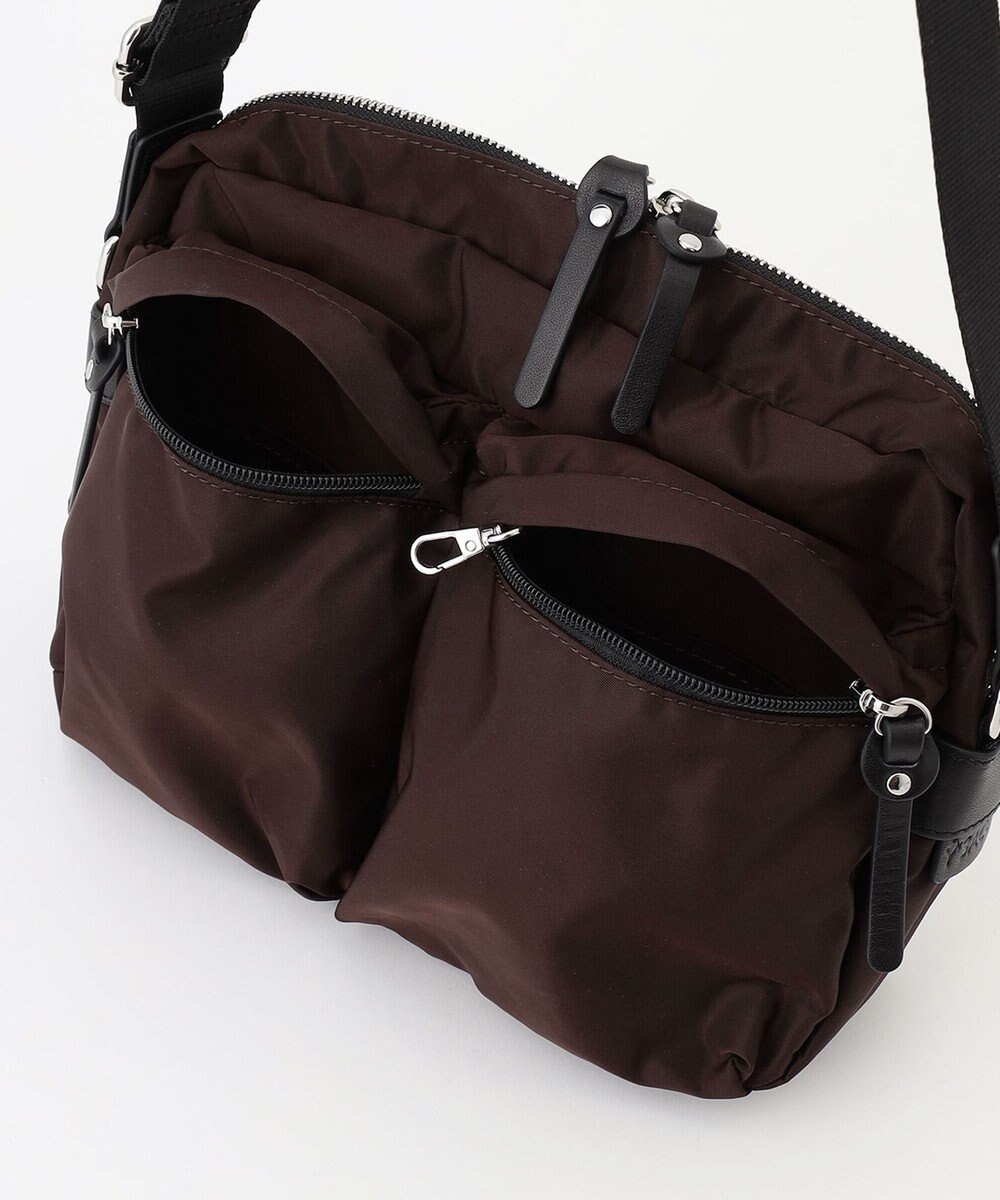 Y'SACCS ダブルポケットベーシックショルダー 