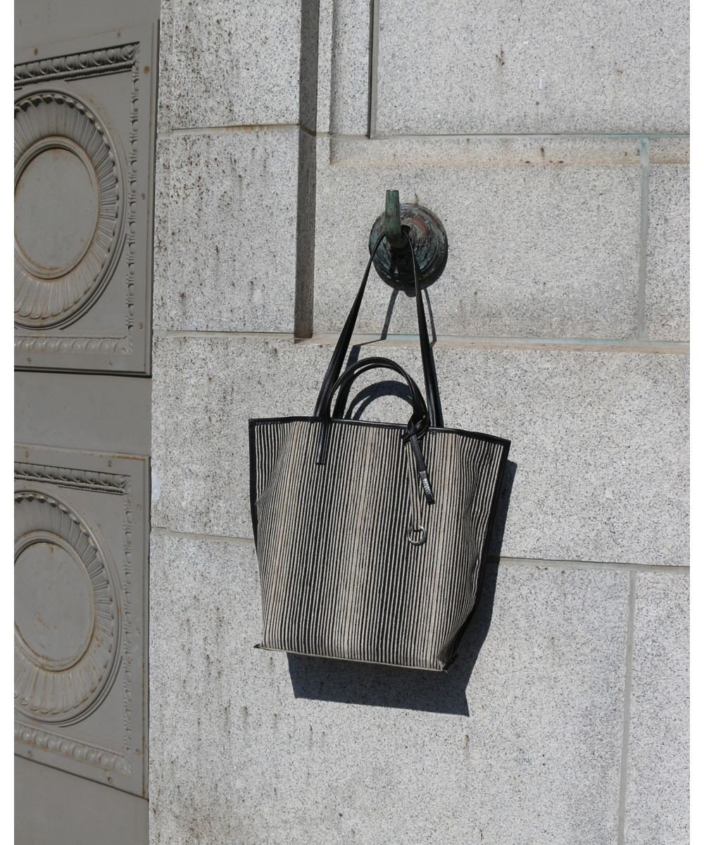 MORROW by thank 【A4サイズ収納可/軽量】VIVIAN MIDDLE 