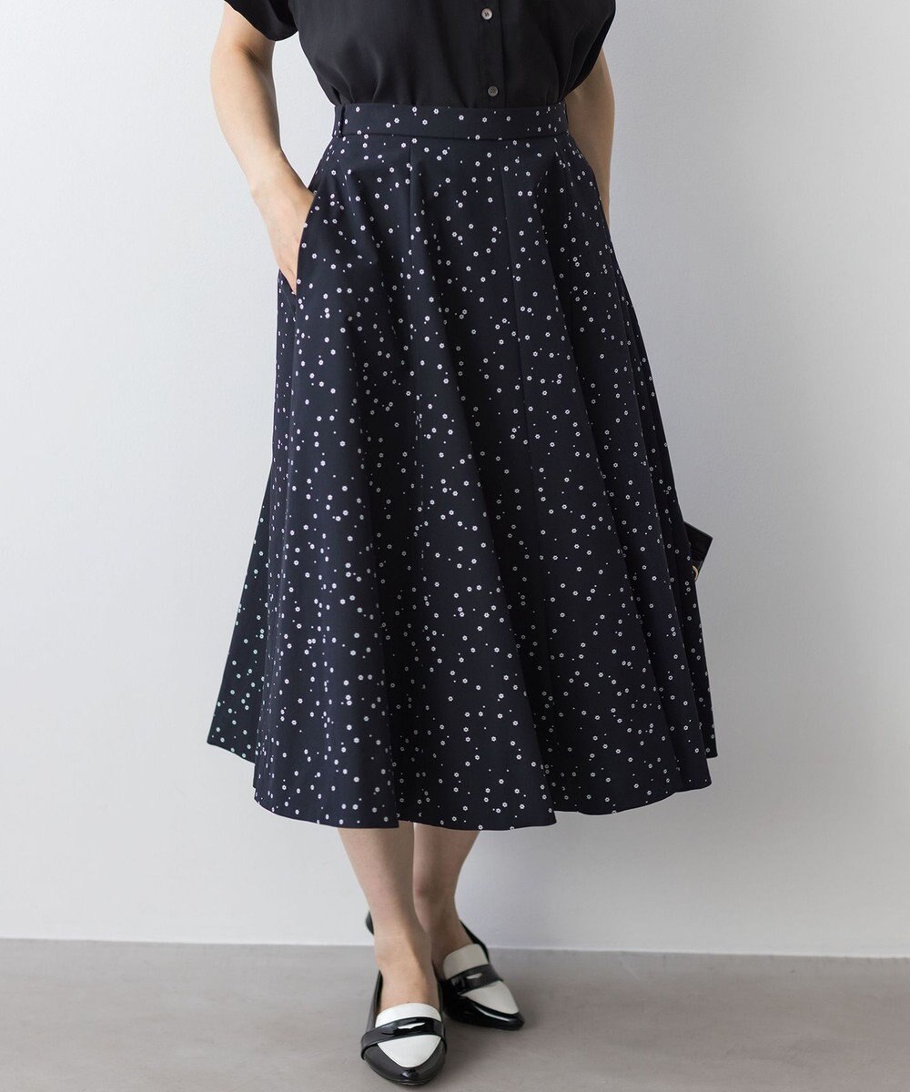 組曲 S フラワースパンコールプリント スカート 