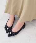 Bridget Birkin 【Bridget Birkin】パールリボンポインテッドパンプス